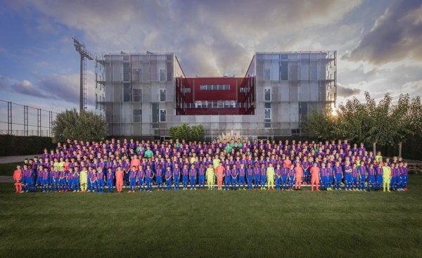 Que fait le Barça avec la Masia ?