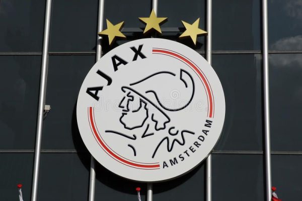 Comment l’Ajax Amsterdam est devenu un club « correct » après avoir gagné la Ligue des Champions trois fois d’affilée ?
