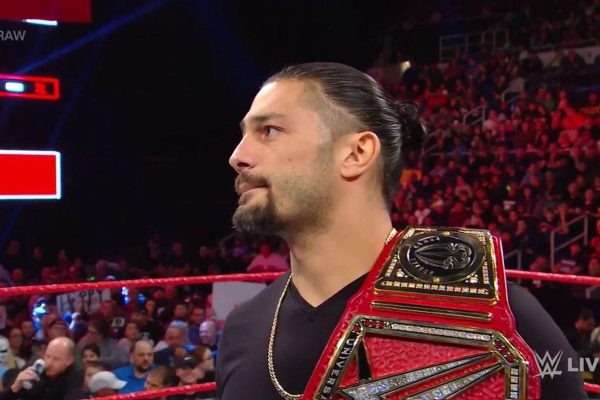 Roman Reigns interrompt sa carrière !