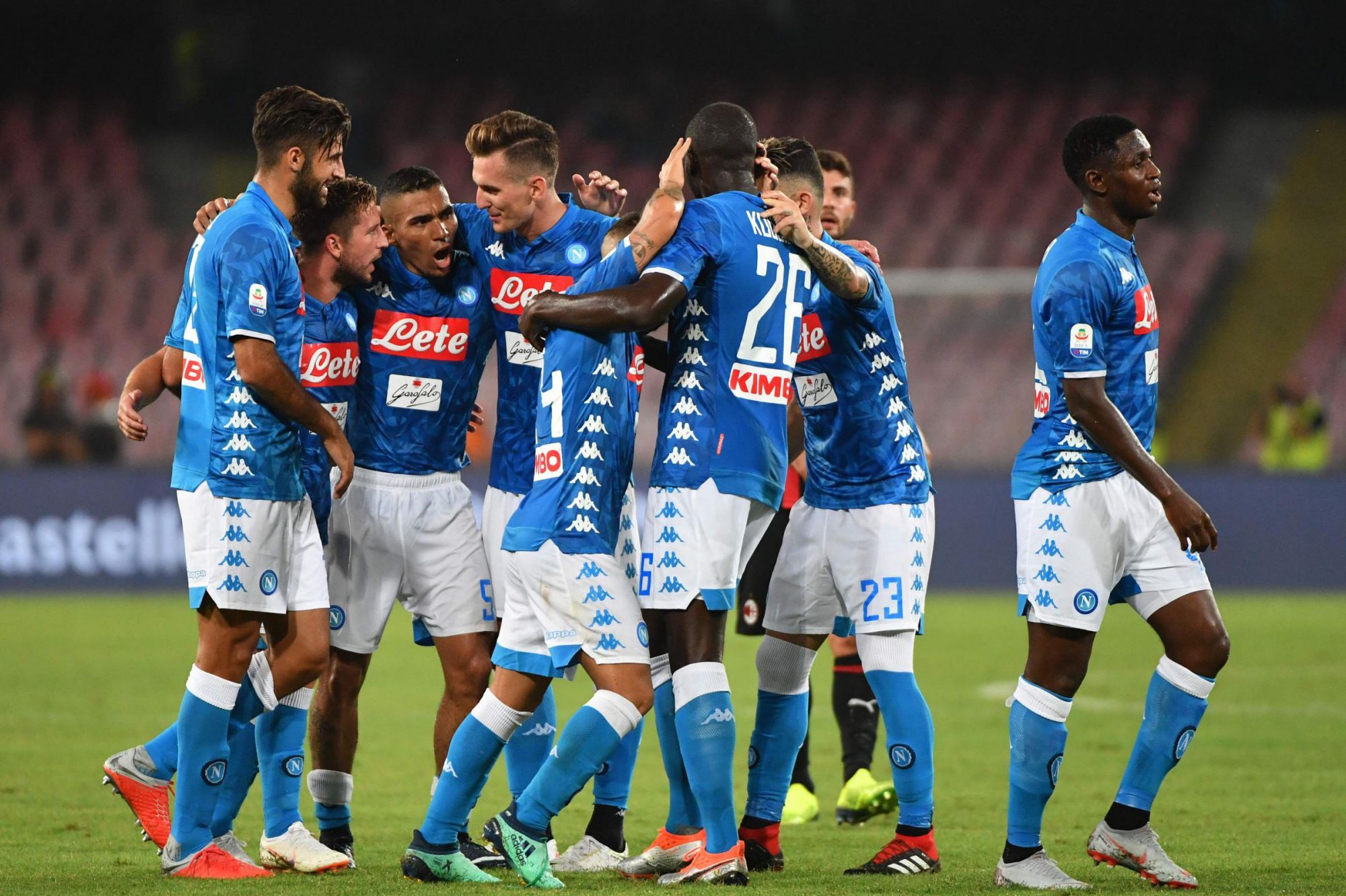 Serie A : Naples, un “géant” face à Empoli
