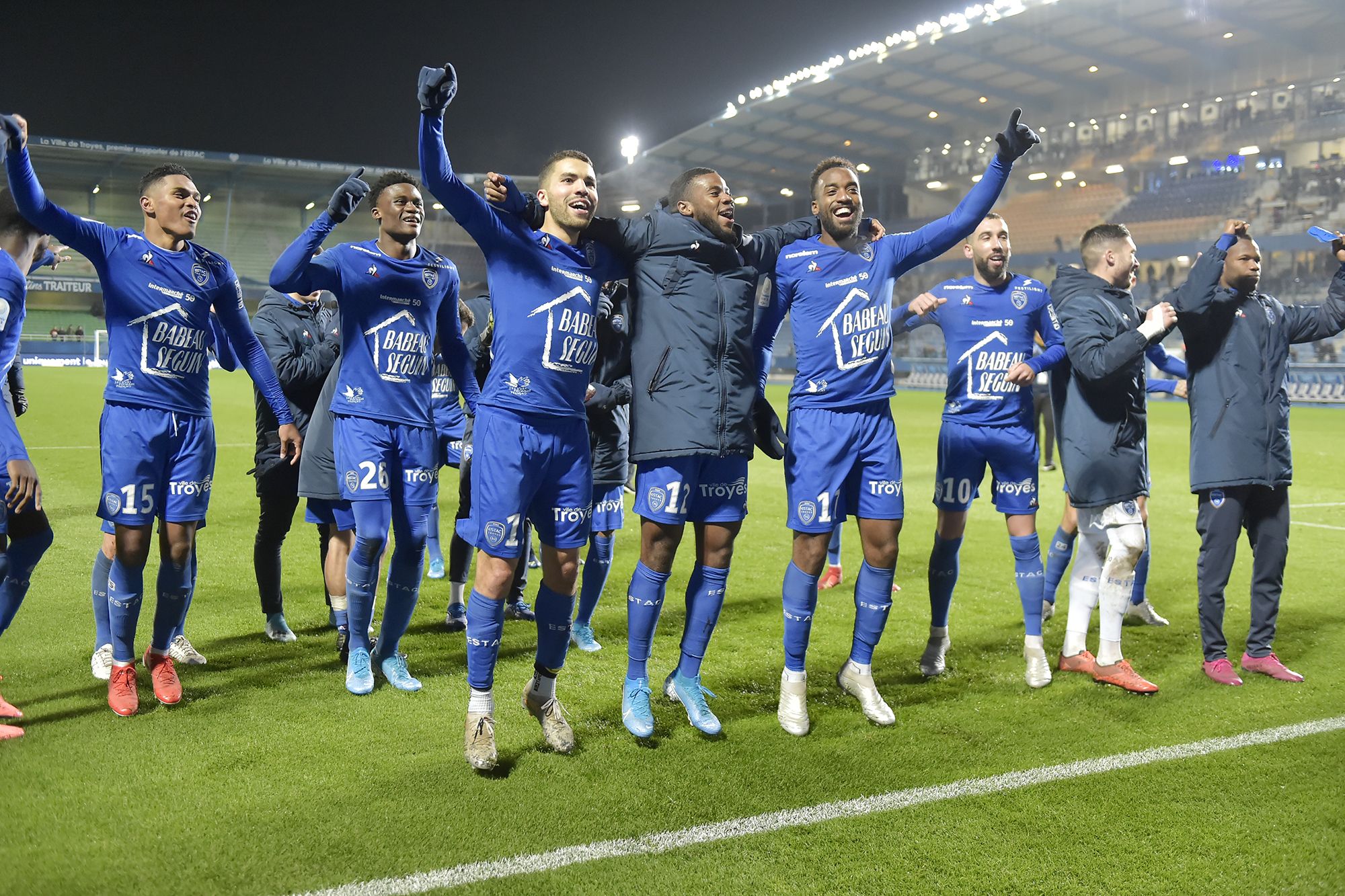 Ligue 2 – Bilan de mi-saison : L’ESTAC peut-elle rêver d’une montée ?