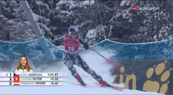 La surprise Ester Ledecka gagne la descente de Lake Louise