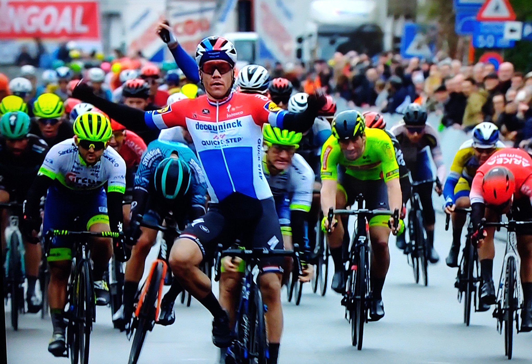 Fabio Jakobsen domine le Grand Prix Monseré