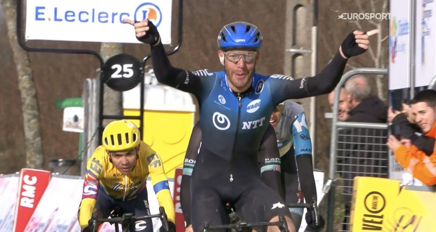 Giacomo Nizzolo coiffe Bora Hansgrohe à Chalette-sur-Loing