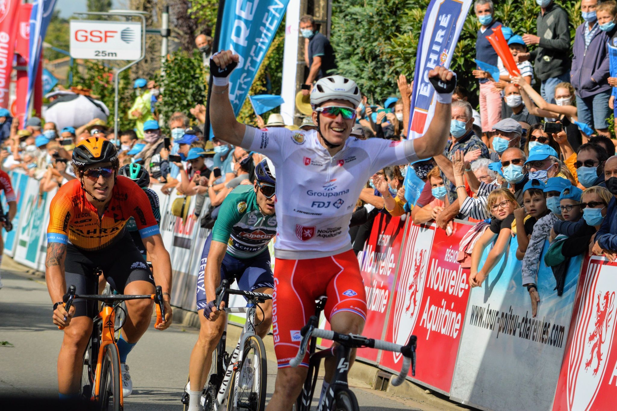 Arnaud Démare trop fort pour la concurrence sur le Tour de Poitou-Charentes