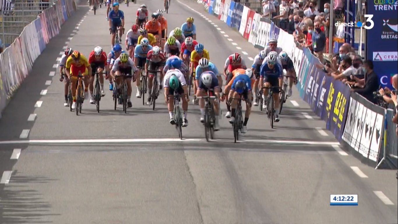 Aleksandr Vlasov crucifie Joao Almeida