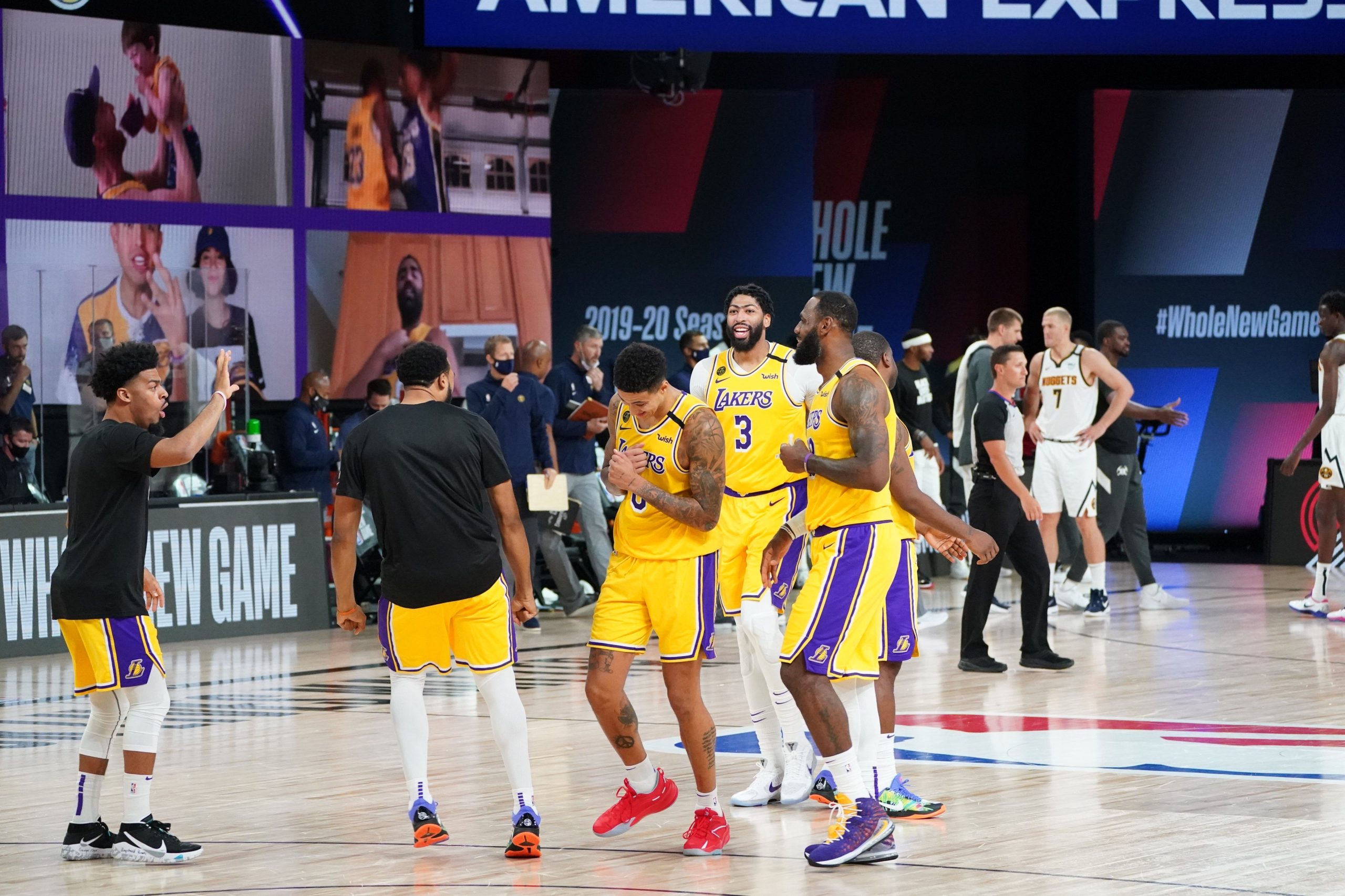 NBA – Phoenix toujours invaincu, les Lakers sur le fil