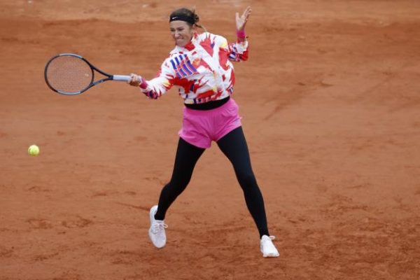 Roland Garros (F) : Azarenka au second tour sans forcer