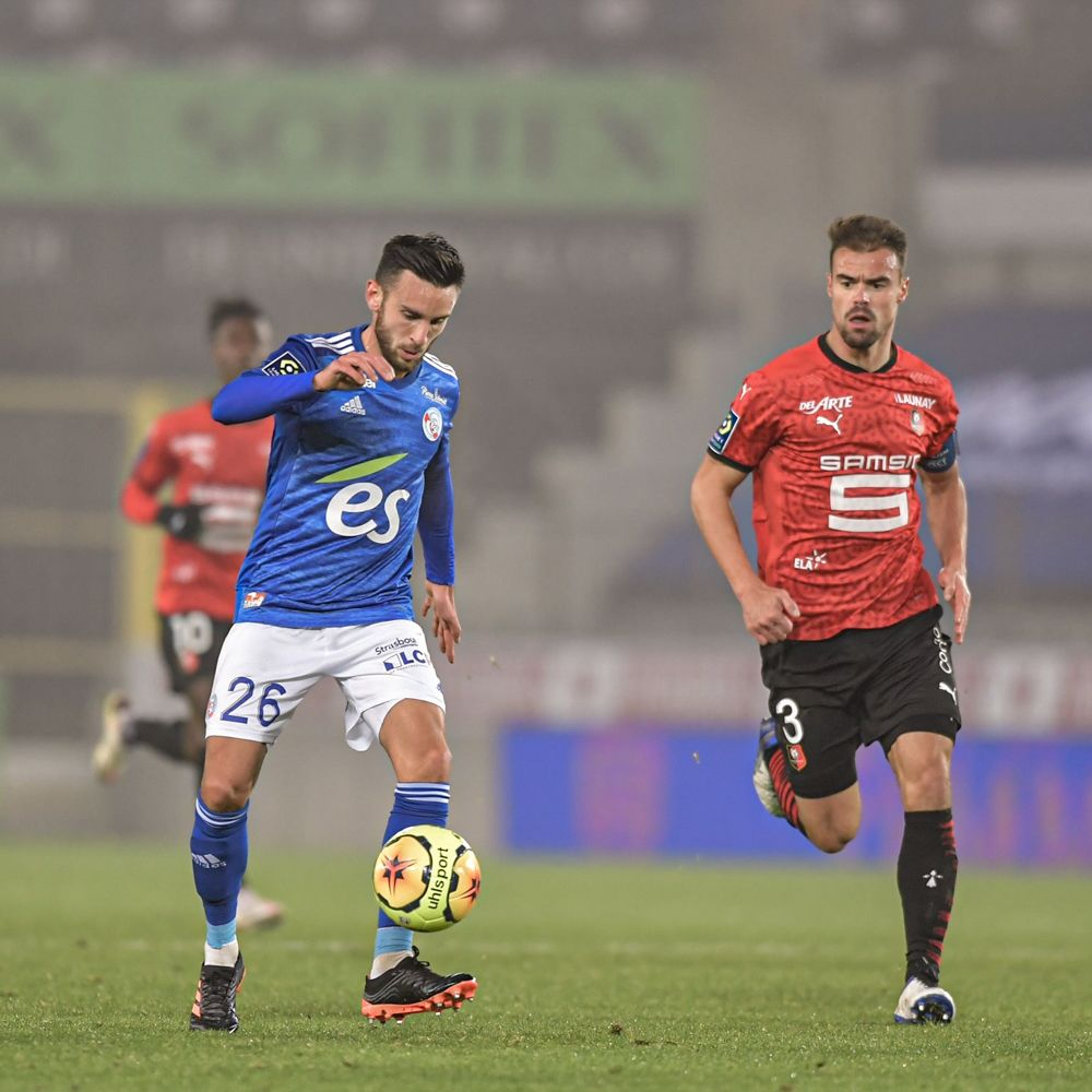 Strasbourg récolte un bon point en infériorité numérique face à Rennes