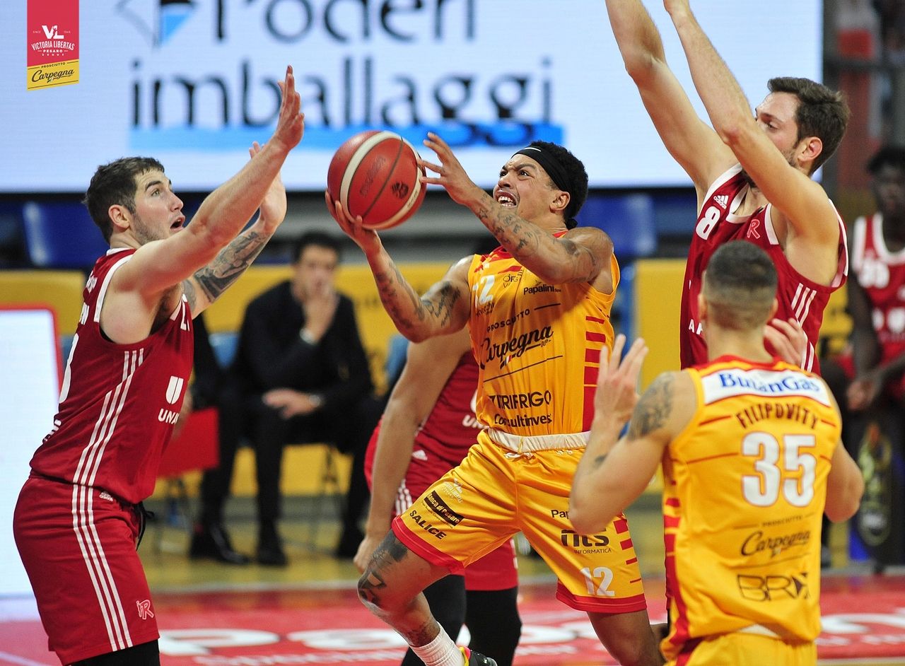 [Ciuff !] LegaBasket Serie A – 9° giornata, Pesaro gagne encore, Milan et Brindisi aussi