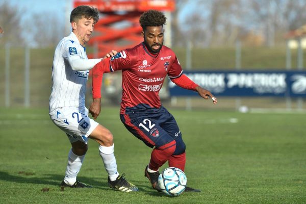 Ligue 2 : Le duo de tête s’envole, les poursuivants patinent
