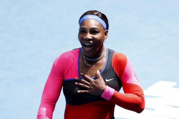 Open d’Australie (F) : Serena Williams rejoint Osaka en demi-finale