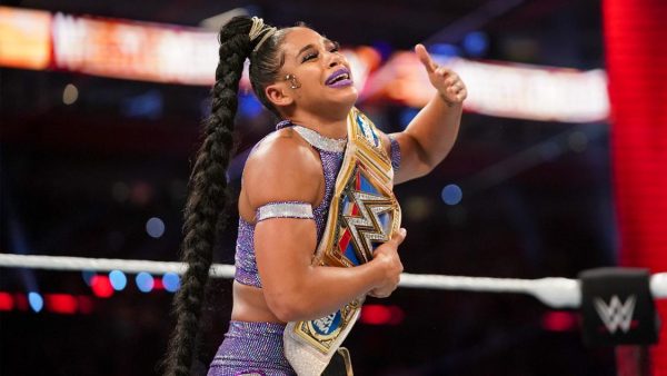 Les 30 Moments marquants de 2021 : Bianca Belair et Sasha Banks historiques à WrestleMania 37
