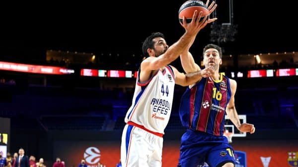 Euroleague : l’Efes Istanbul champion d’Europe aux dépens du Barça