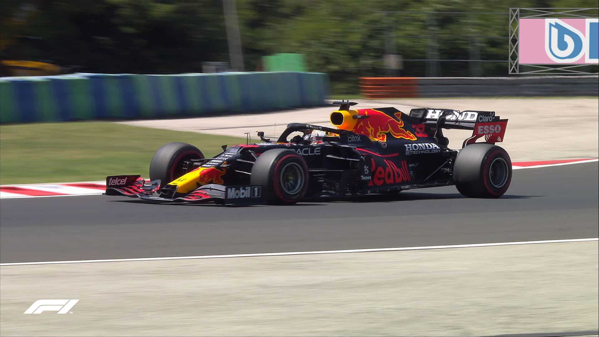 Essais libres : la guerre continue entre Red Bull et Mercedes