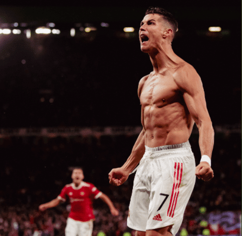 Cristiano Ronaldo offre la victoire à Manchester United à la dernière minute