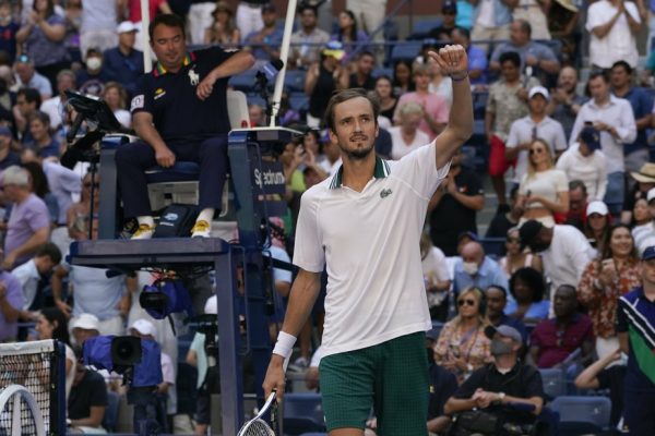 US Open (H) : Medvedev a galéré, mais il se qualifie pour les demi-finales