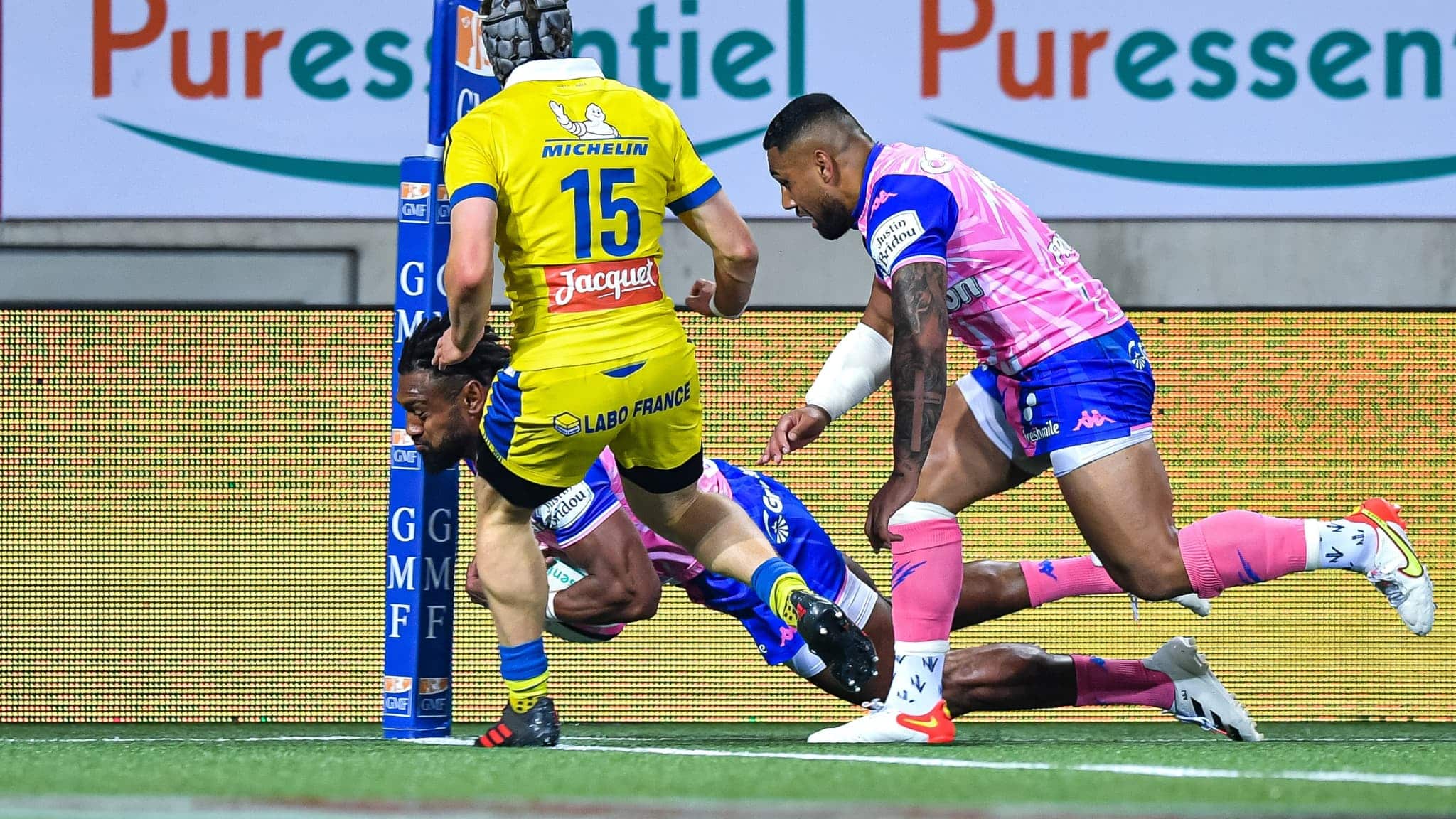 Top 14 : le Stade français se rassure en battant l’ASM Clermont