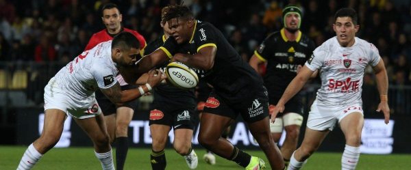 Top 14 : La Rochelle domine le RCT avec un grand Ihaia West