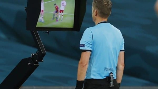 VAR : tout ce qu’il faut savoir sur l’assistance vidéo à l’arbitrage