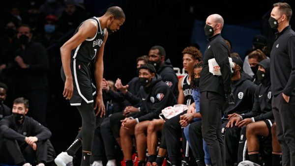 Blessé, Kevin Durant, favori au titre de MVP dit presque adieu au trophée