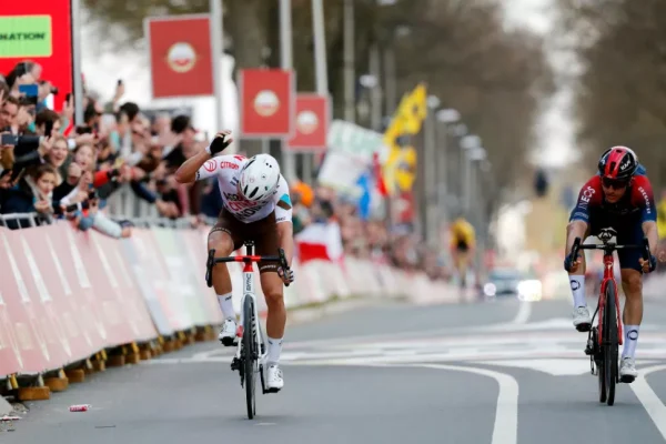 Kwiatkowski remporte l’Amstel Gold Race