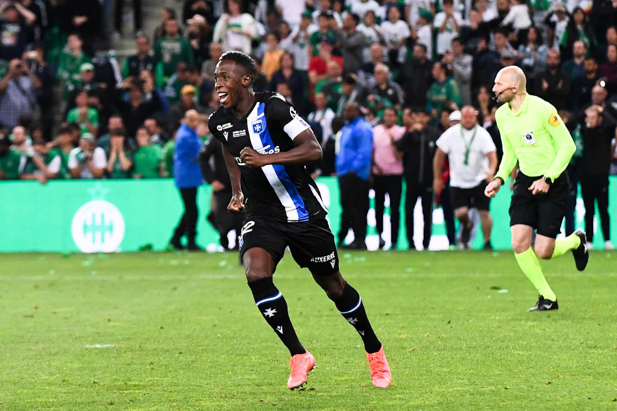 10 ans après, l’AJ Auxerre retrouve la Ligue 1