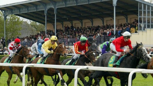 Pronostics Turf du 25/07/2022 : nos chevaux repérés pour Tarbes (R1)