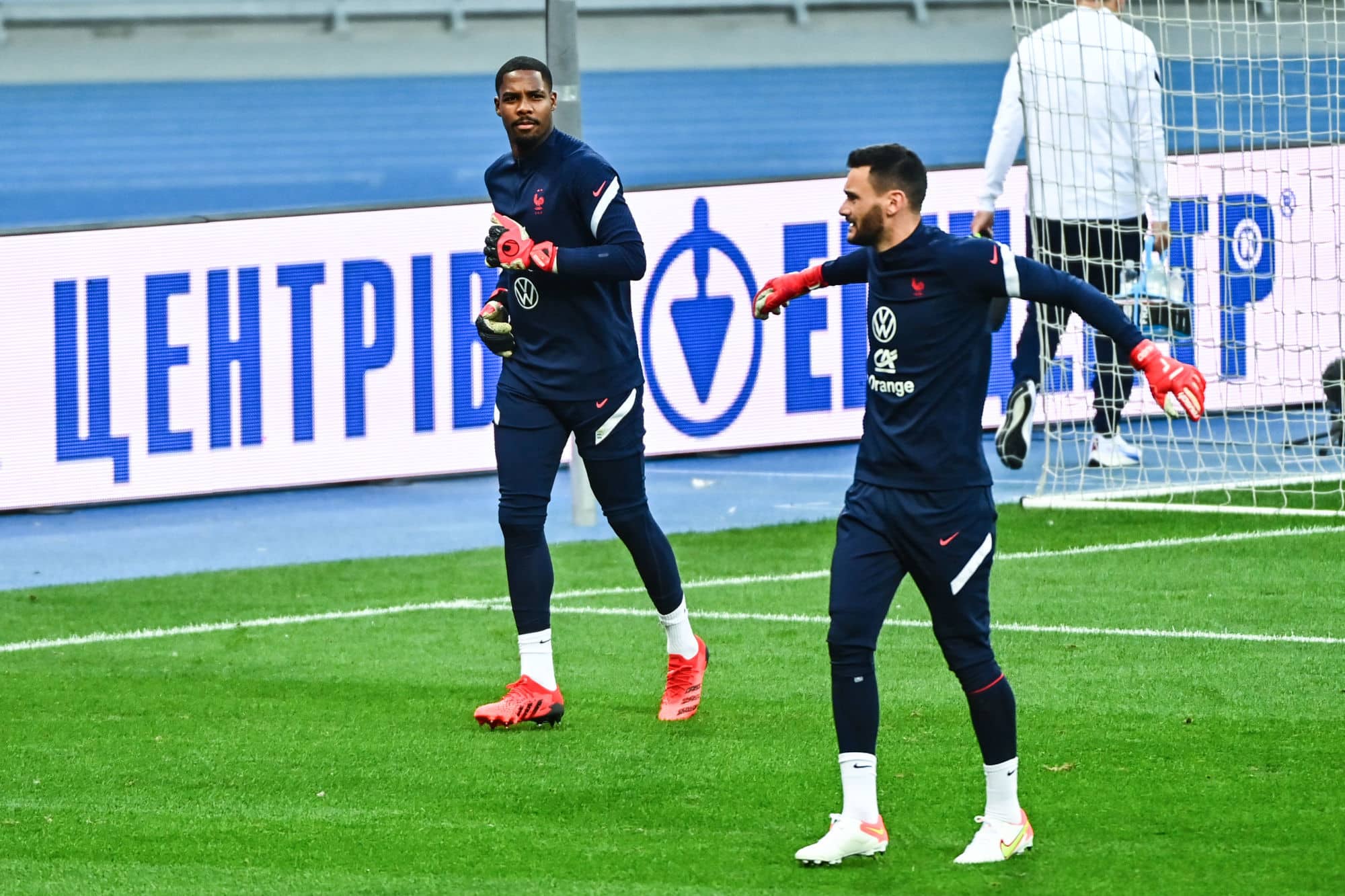 Coupe du Monde 2022 : Quel gardien pour l’Équipe de France ?