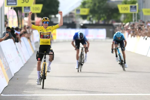 Vingegaard remporte le critérium du Tour de France à Singapour