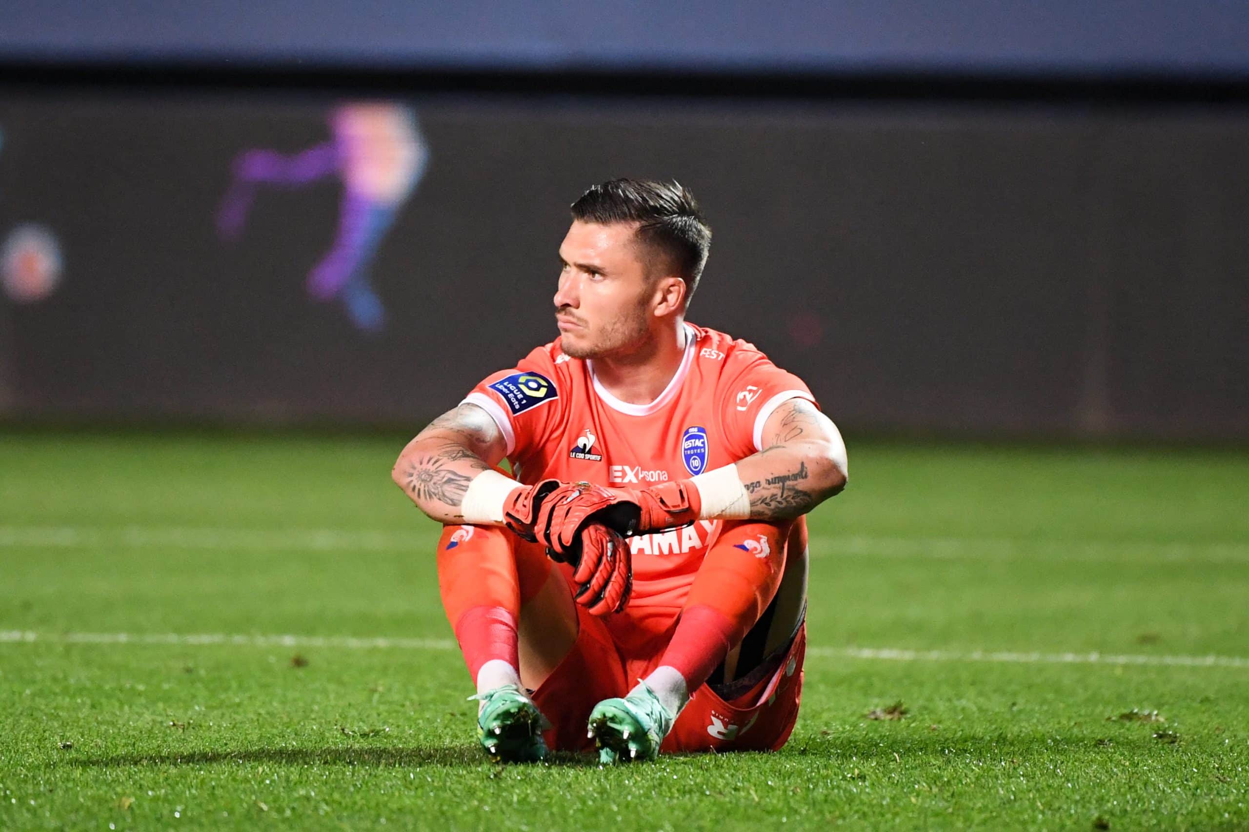 Mercato Ligue 1 : le gardien de Troyes intéresse plusieurs clubs en France !