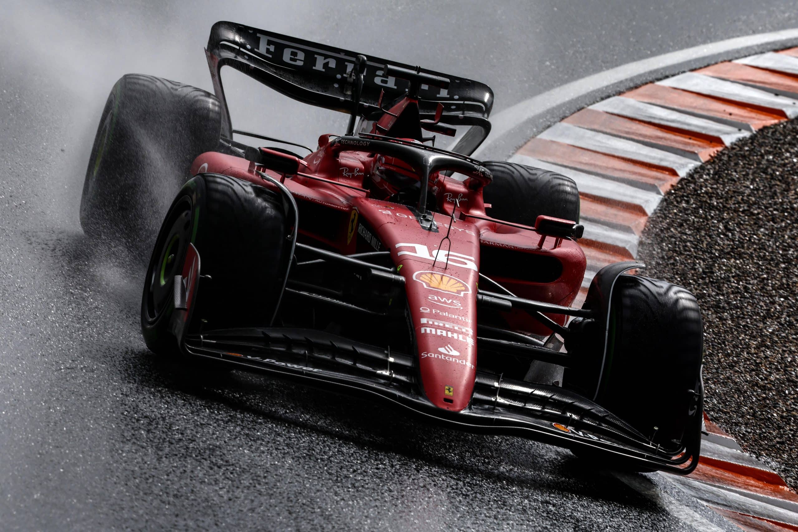 F1 : Leclerc s’est fait très peur en Q1 !