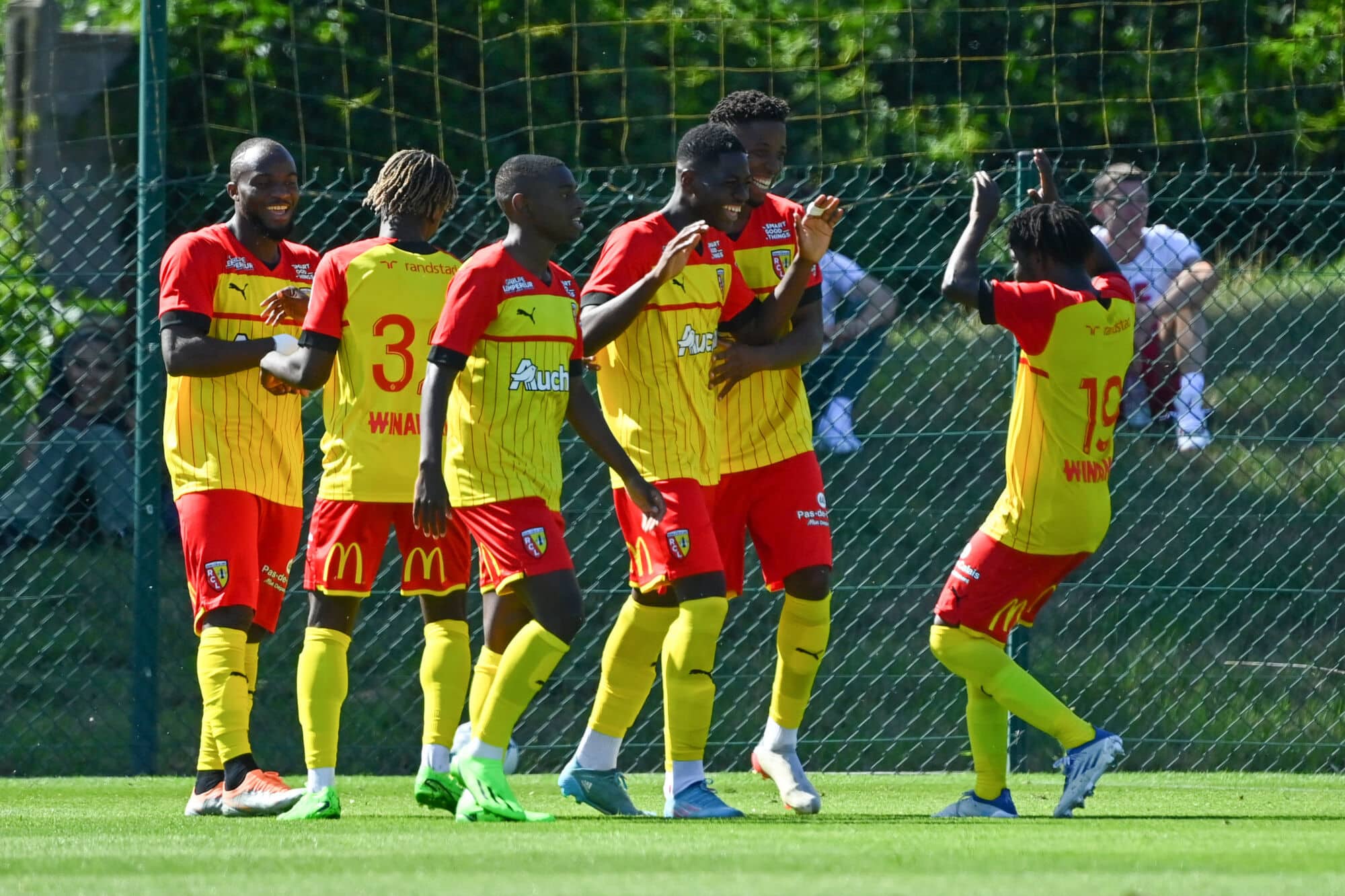 Mercato RC Lens : les Sang et Or laissent -encore- filer un milieu de terrain