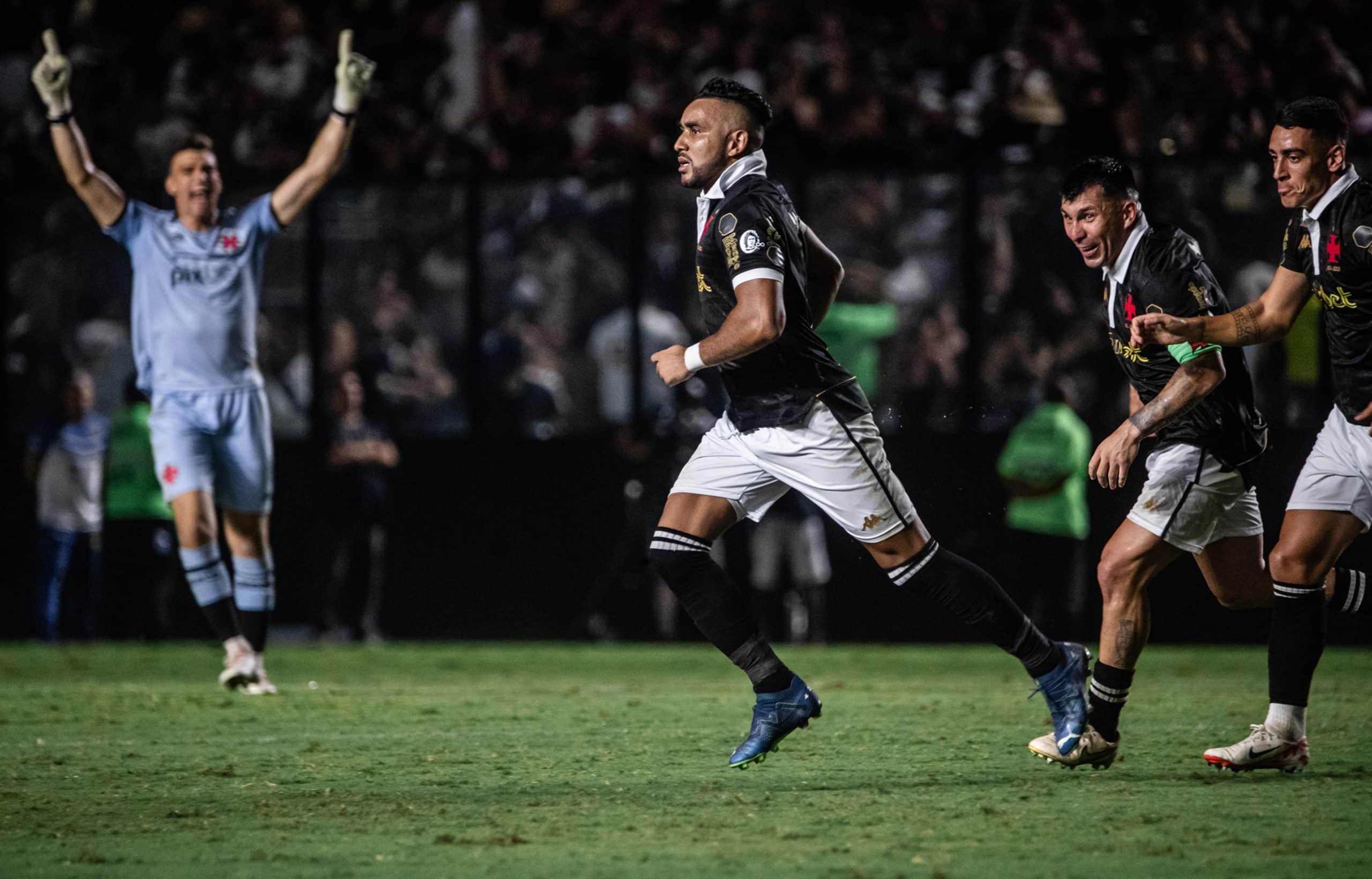 Football: Dimitri Payet s’offre un nouveau but de folie au Brésil (Vidéo)