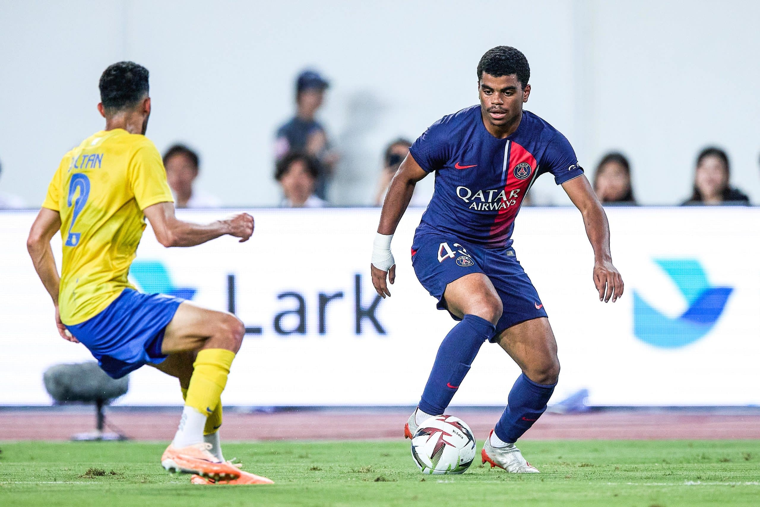 Mercato PSG : départ en Premier League pour Lemina ?