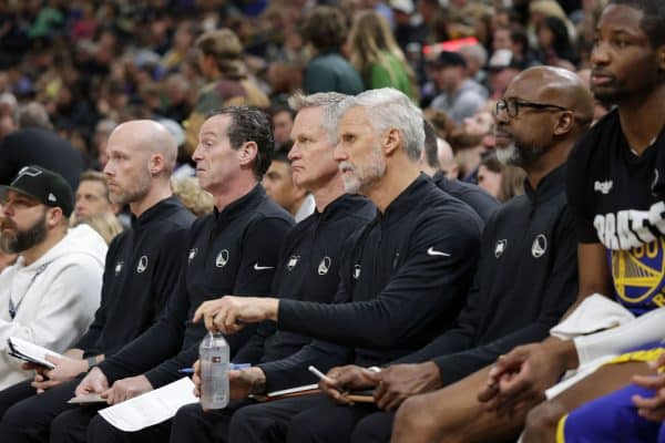 NBA : un entraîneur de renom devient le coach le mieux payé de l’histoire 