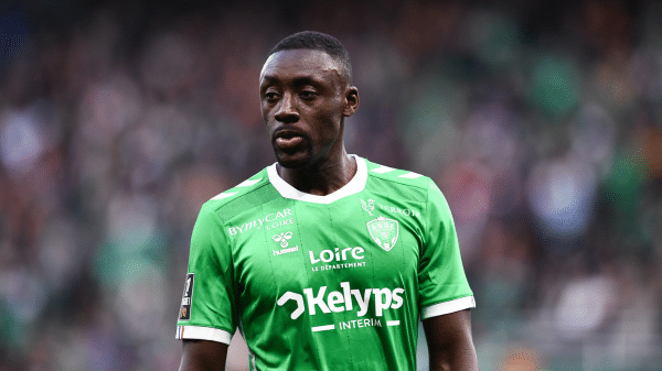 ASSE : Dennis Appiah vole au secours d’Olivier Dall’Oglio