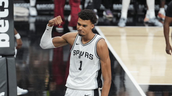 Le résumé NBA de la nuit : Victor Wembanyama répond, un Bilal Coulibaly record