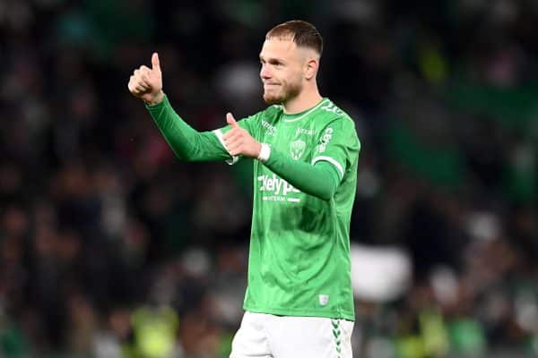 Mercato ASSE : Les Verts officialisent (enfin) le retour d’Irvin Cardona !