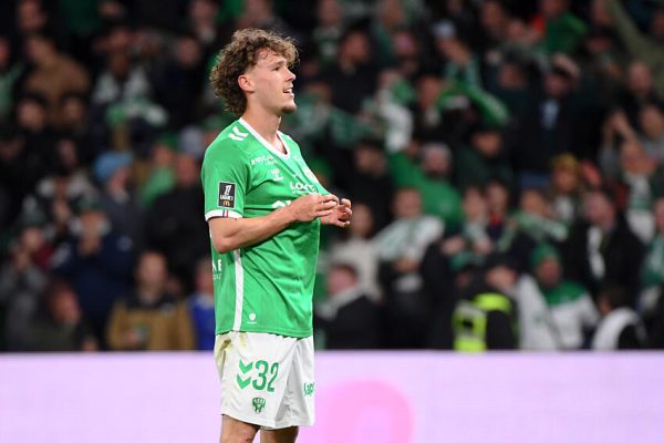 Mercato ASSE : Lucas Stassin de retour à l’entraînement, les supporters reprennent espoir