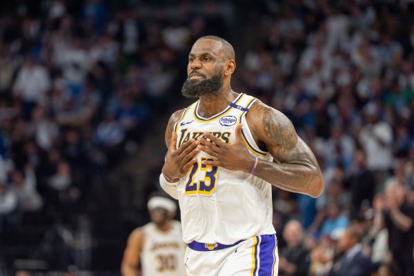 NBA : 44 M€, 5000€ par heure… combien va gagner LeBron James