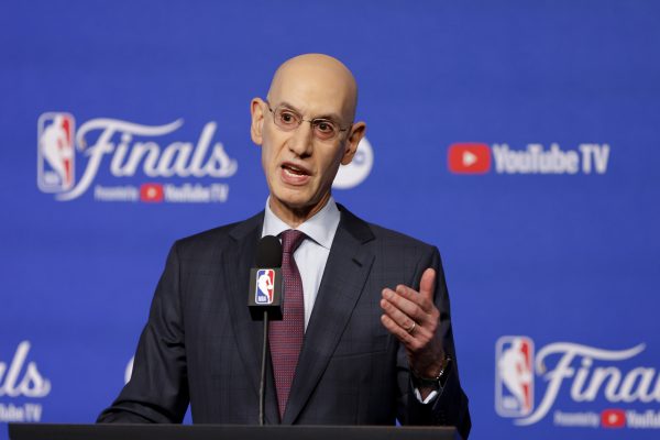 Draft NBA 2025 : Adam Silver envoie un message fort à un crack français