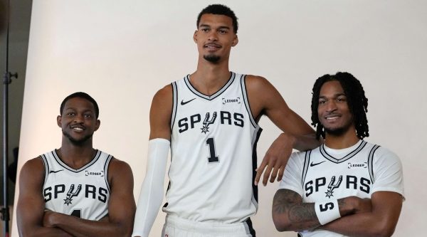 NBA : “Je ne serai pas prêt”, une star de San Antonio inquiète avant la reprise de la saison
