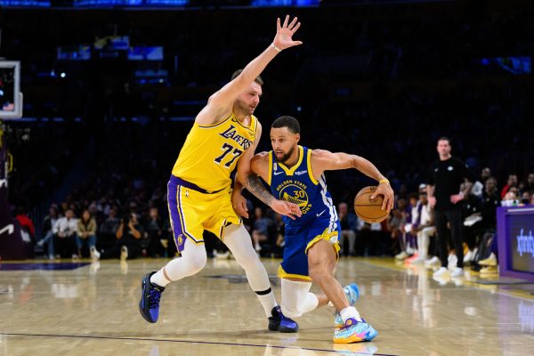 NBA : 3 choses à retenir du choc Lakers – Warriors entre Doncic et Curry
