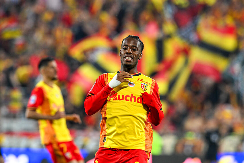 Mercato RC Lens : Le grand retour d’Elye Wahi, une erreur monumentale